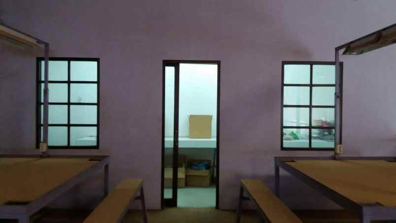 gudang tritan taman jemundo 2 unit jejer siap pakai