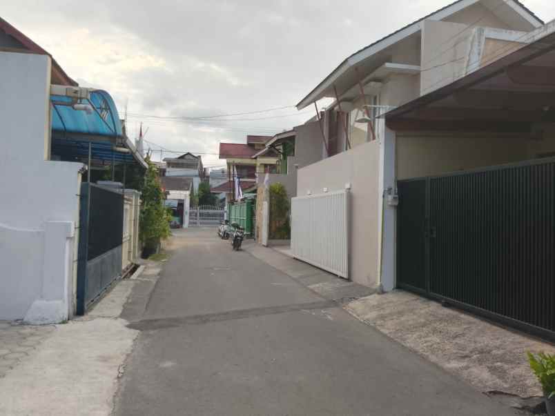 homestay dijual dekat ambarukmo plaza