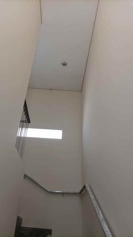 jual citraland crystal golf semi furnished baru renov