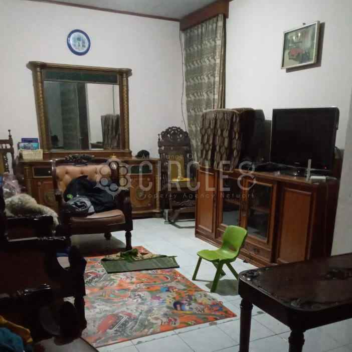 jual rumah besar untuk keluarga di kembar bandung