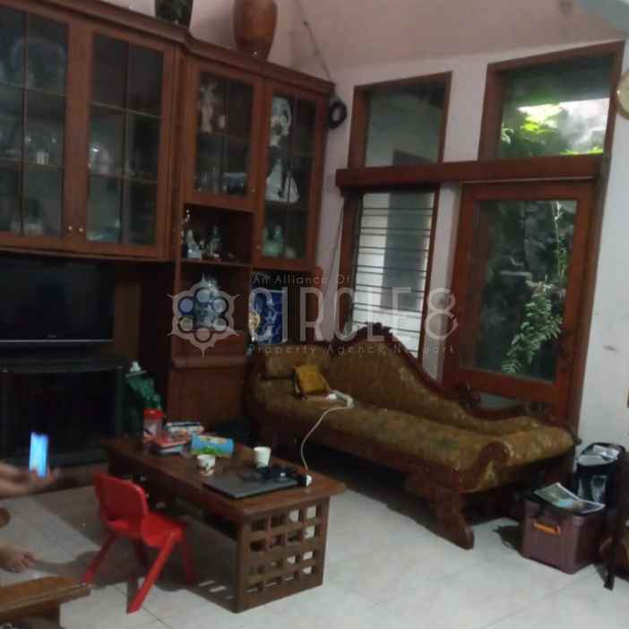 jual rumah besar untuk keluarga di kembar bandung