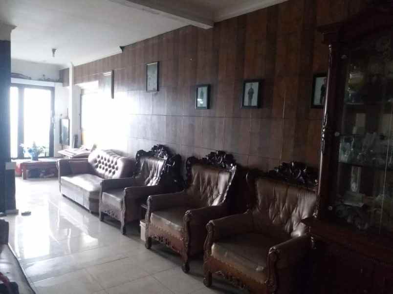 jual rumah di lokasi strategis petukangan utara jaksel