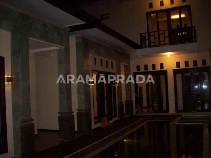 jual rumah semi villa 3 1 kamar muding kerobokan