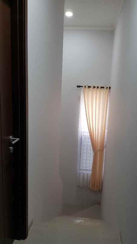 nyaman praktis rumah graha raya fortune disewakan