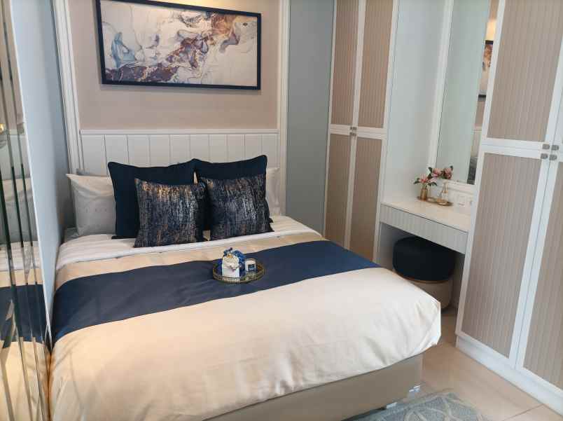 paramount gardenia show unit curug