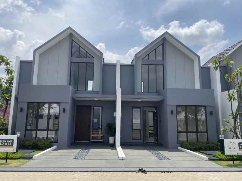 paramount gardenia show unit curug