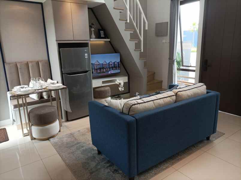 paramount gardenia show unit curug