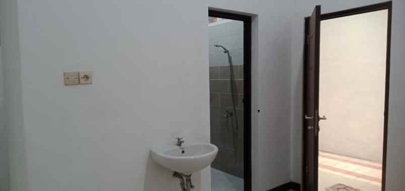 ready rumah siap huni di tenggilis mejoyo