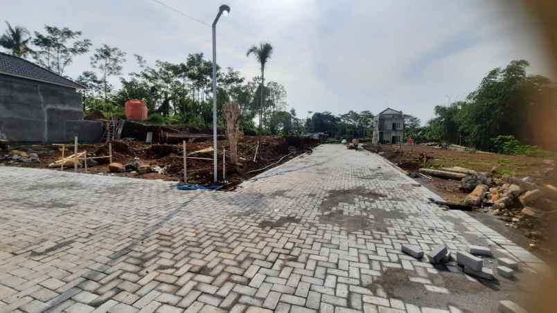 ready unit baru jadi banyumanik view pegunungan