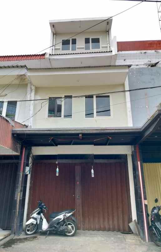 ruko disewakan jalan tidar surabaya pusat