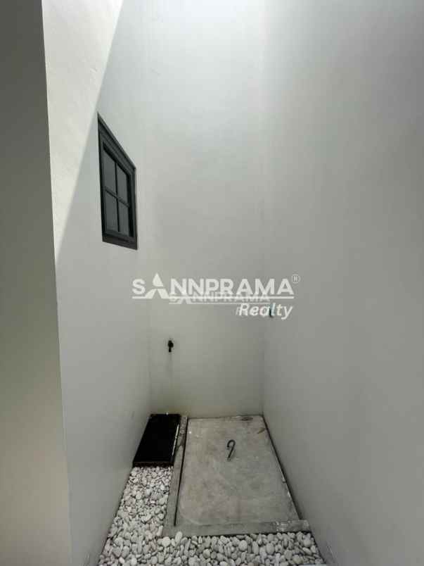 rumah 1 lantai megah ala eropa di st citayam