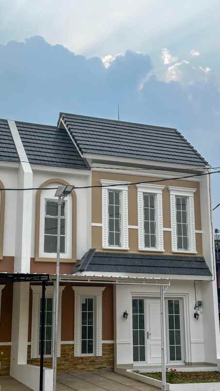 rumah 2 lantai 3kt harga murah lokasi strategis