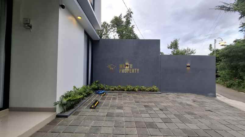 rumah 2 lantai siap huni di jogja utara