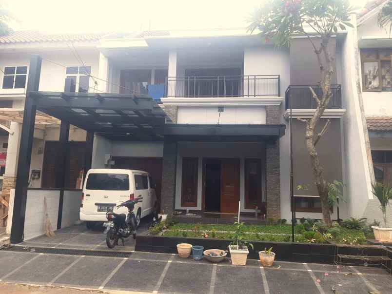 rumah 2 lantai siap huni dijual cepat di bintaro shm