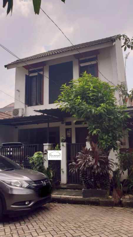 rumah asri di villa bogor indah