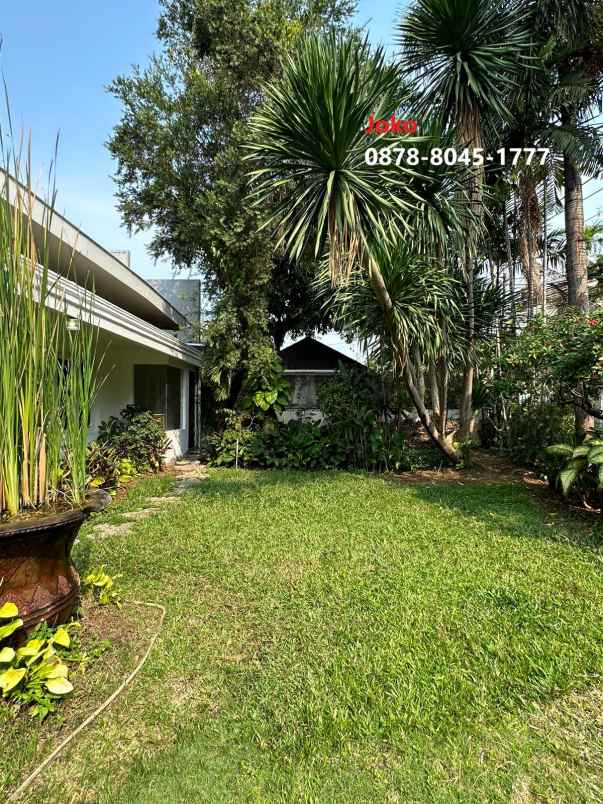 rumah asri jl ki mangunsakoro menteng jakarta pusat