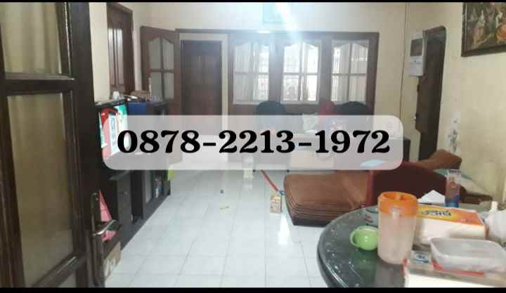 rumah bagus untuk kost dekat ke lanud tni au halim pk