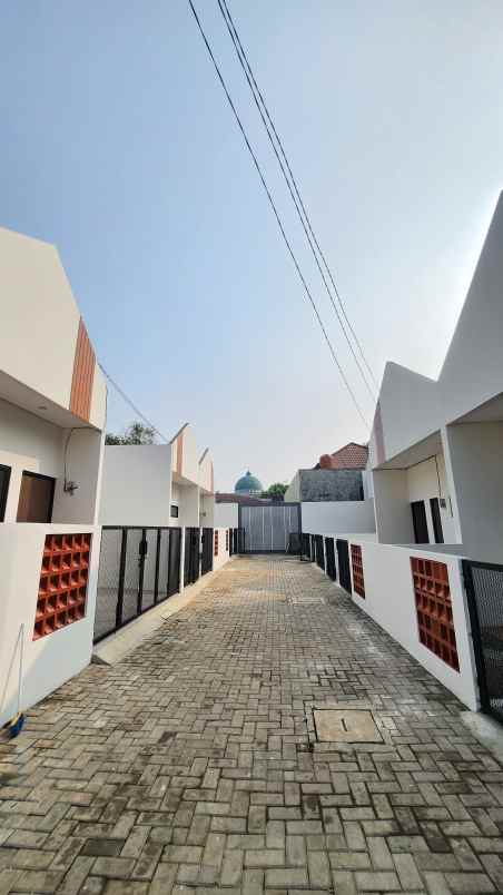 rumah baru dan elegan di acasha homes cluster