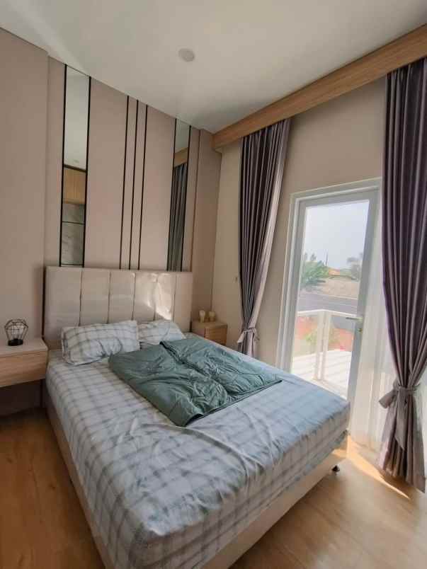 rumah baru dekat stasiun dan toll bsd