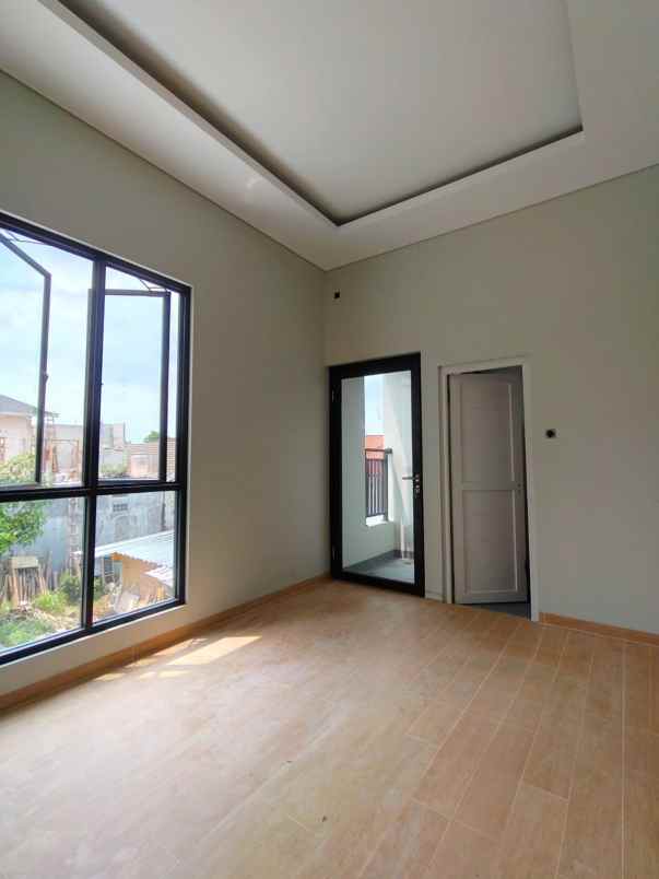 rumah baru design scandinavian di bambu apus jaktim