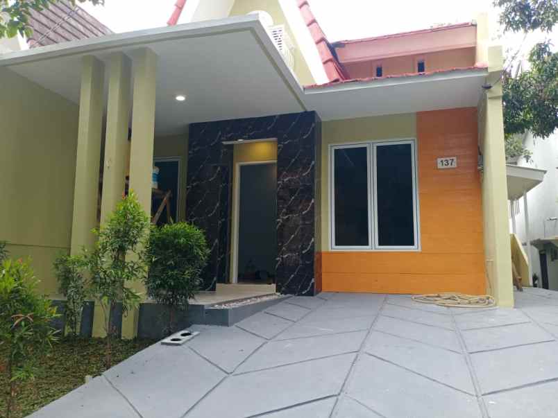 rumah baru hook tengah di sentul city bogor