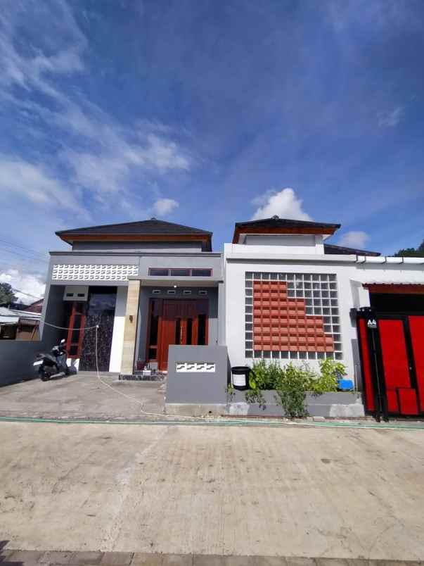 rumah baru siap huni di lokasi strategis sedayu bantul