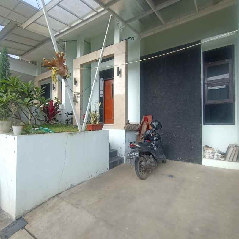 rumah bumi kahuripan padaasih cisarua bandung barat