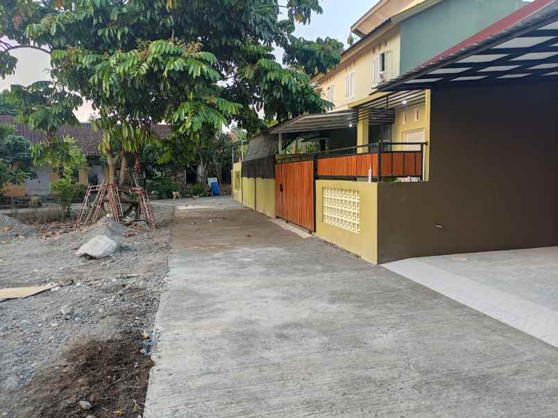 rumah cantik dekat kampus uii 600 jt an