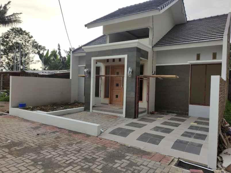 rumah cantik lingkungan masih asri di magelang