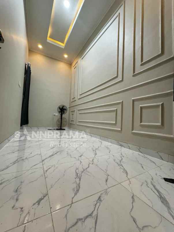 rumah cantik minimalis estetik dekat maharaja depok