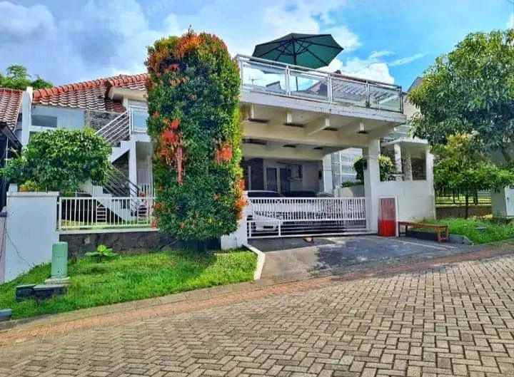 rumah cantik super strategis siap huni di tidar malang