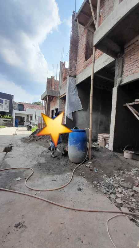 rumah cluster 2 lantai di setu cipayung jakarta timur