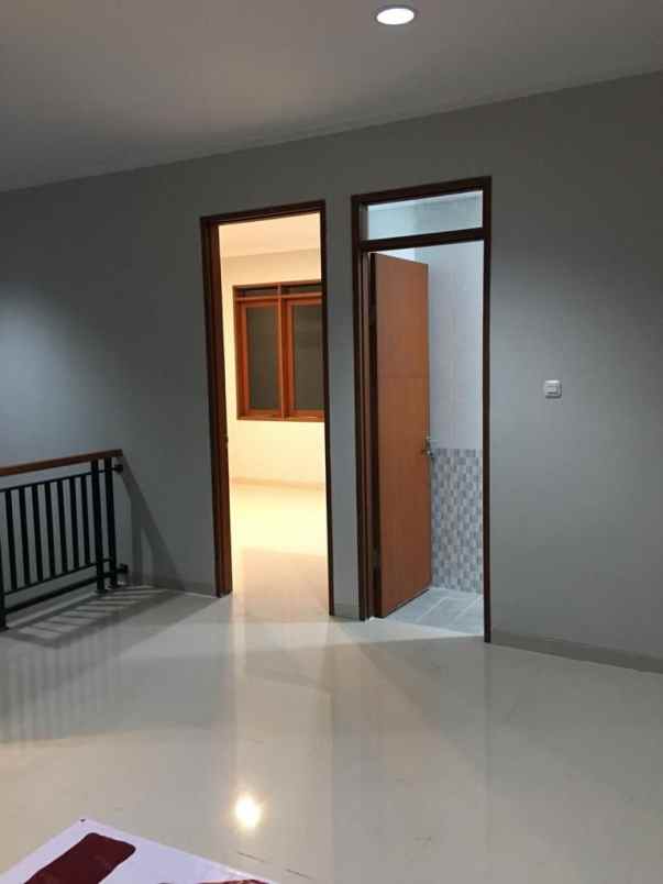 rumah cluster 2 lantai di terusan buah batu bandung