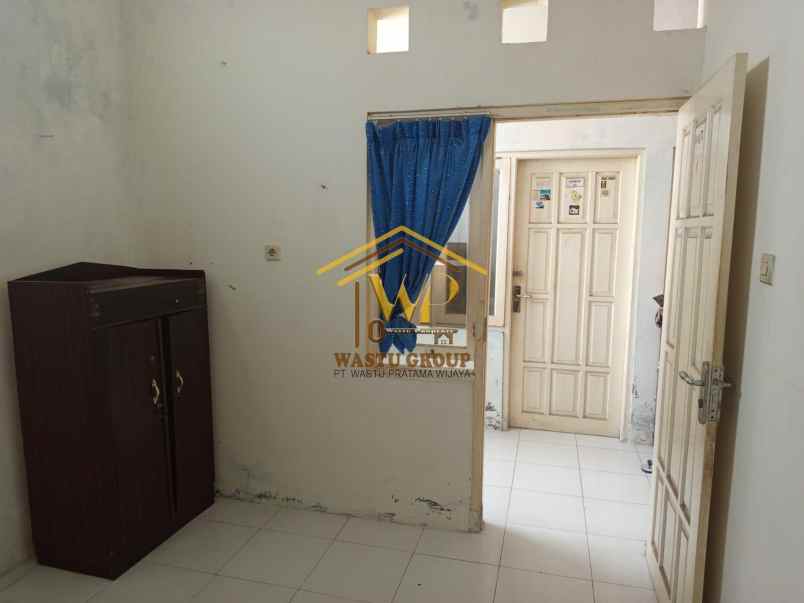 rumah dan kost dalam kawasan pelajar di depok sleman