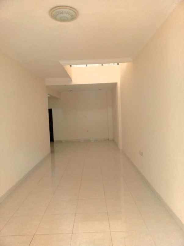 rumah dekat akses toll di kemang pratama 2 bekasi