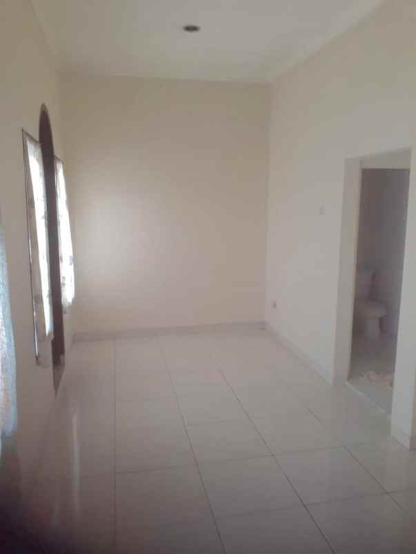 rumah dekat akses toll di kemang pratama 2 bekasi