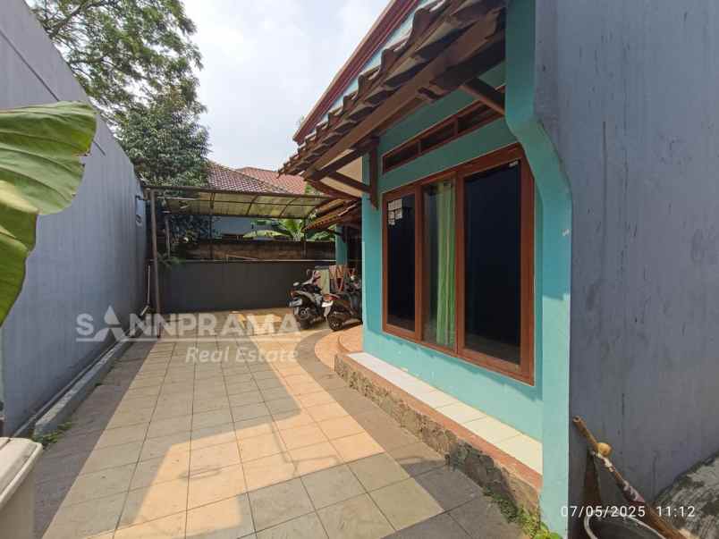 rumah dengan tanah luas di belakang margo city depok