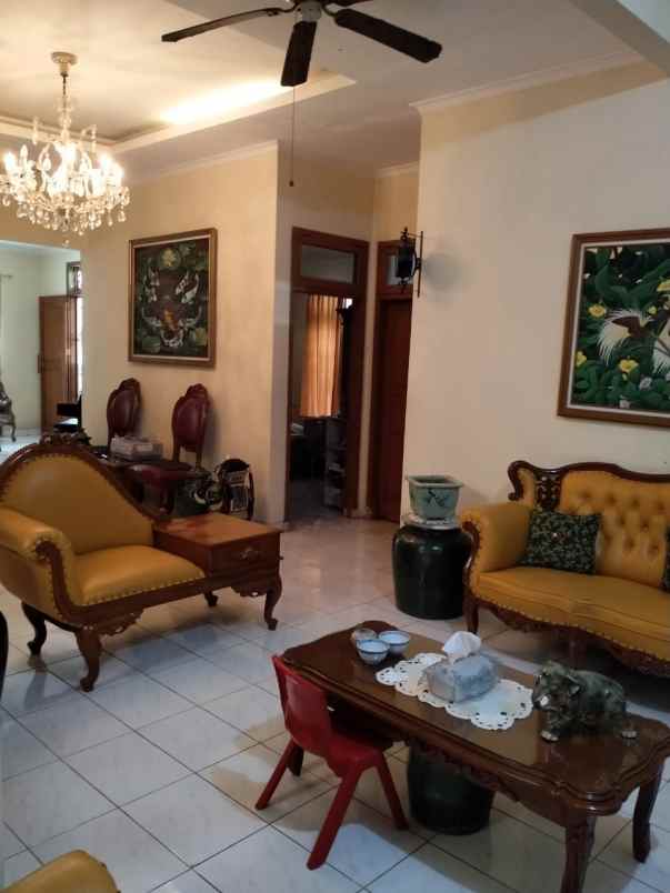 rumah di jatiwaringin asri pondok gede bekasi