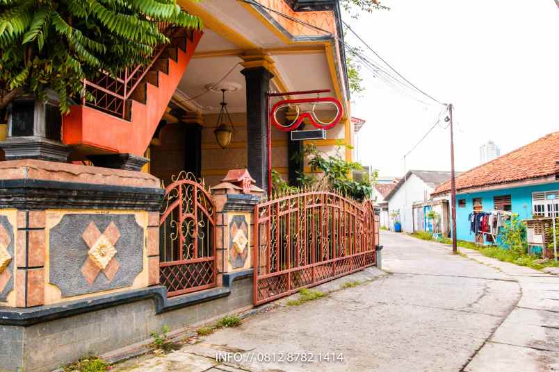 rumah di margonda depok 2 lantai