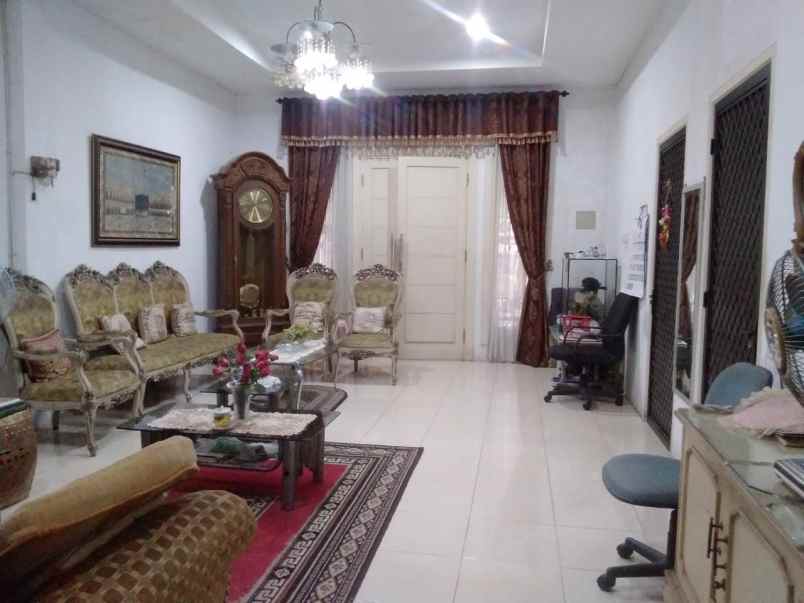 rumah dijual di lebak bulus cilandak jakarta selatan