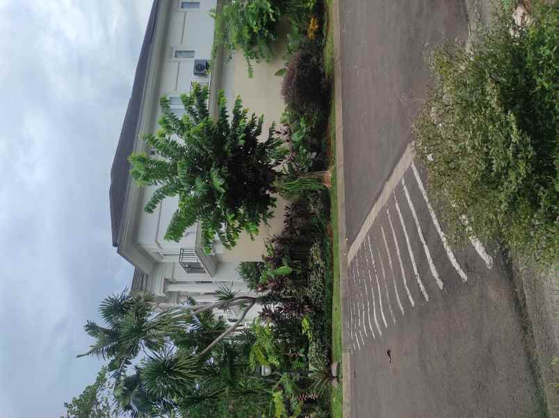 rumah fontainebleau golf residence bsd harga murah