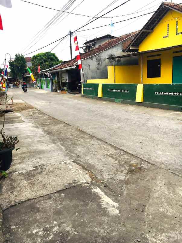 rumah halaman luas dekat jalan imogiri barat