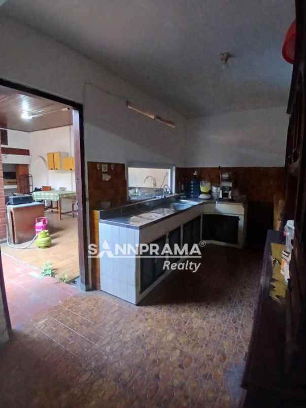rumah hook paseban salemba jakpus imelin