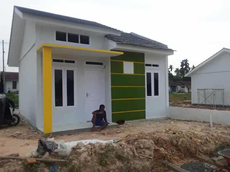 rumah jl pembina 4 limbungan rumbai