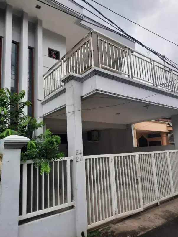 rumah jl pondok kelapa raya