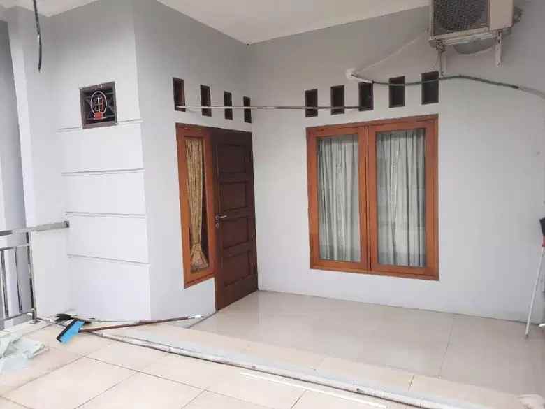 rumah jl pondok kelapa raya