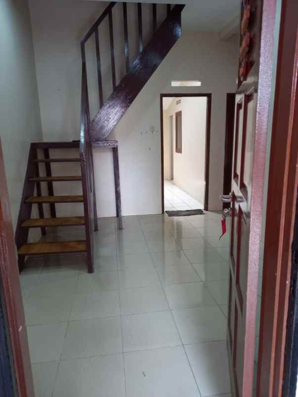 rumah jl re soemantadiredja