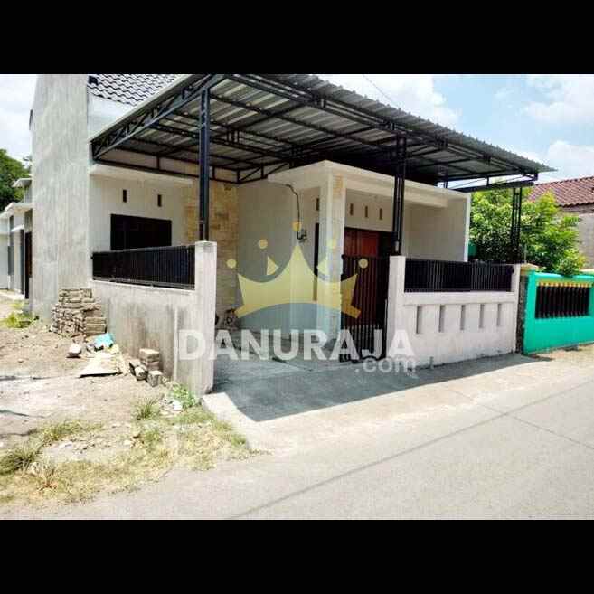 rumah kediri kabupaten 77m dekat gor jayabaya