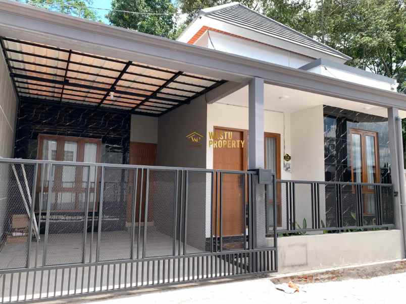 rumah kekinian shm lengkap di sleman utara