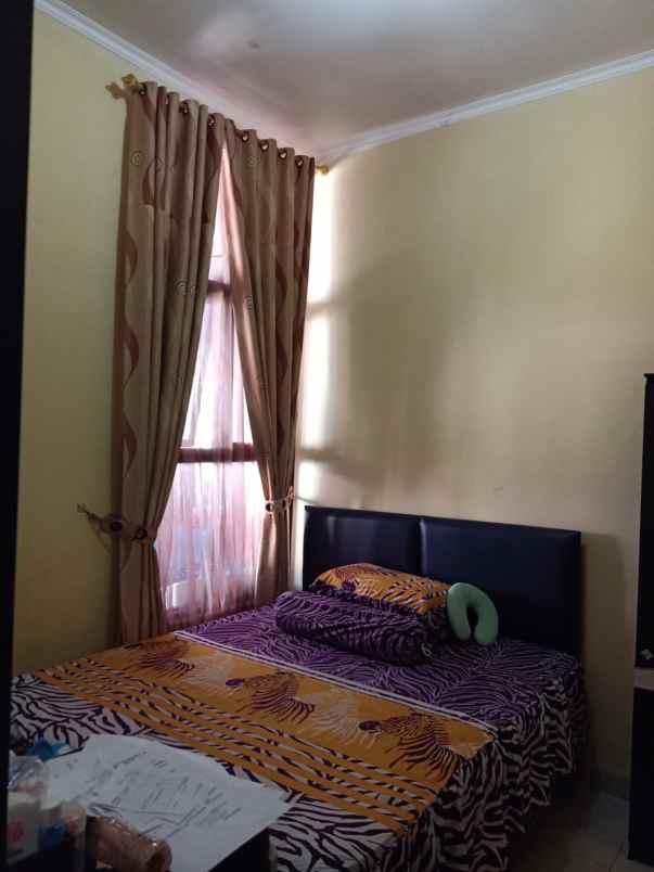 rumah komplek padaasih 6 menit smkn 3 cimahi